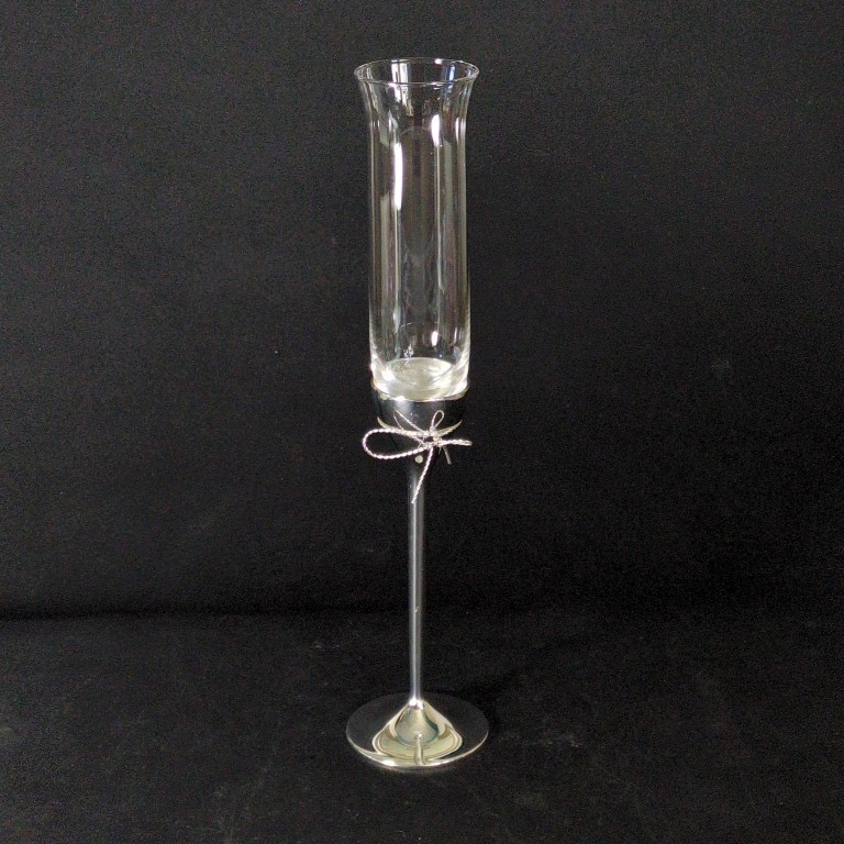 VERA WANG LOVE KNOT CHAMPAGNE FLUTE, Silver & Blown Crystal, 10 3/4″ 8 Oz