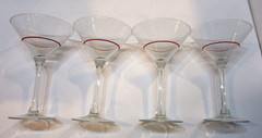Set Four Vintage 1980’s Clear w Red Ring Martini Glasses 4.5″ x 6.75″ Tall