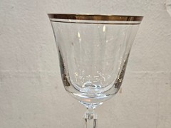 4 MIKASA «WHEATON» WHITE WINE GLASSES, GOLD BANDS