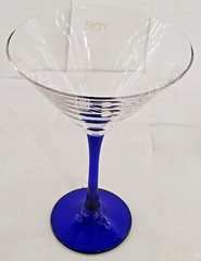4 Skyy Vodka Clear Glass Etched Logo 6.5″ Cobalt Blue Stem Martini Glasses.