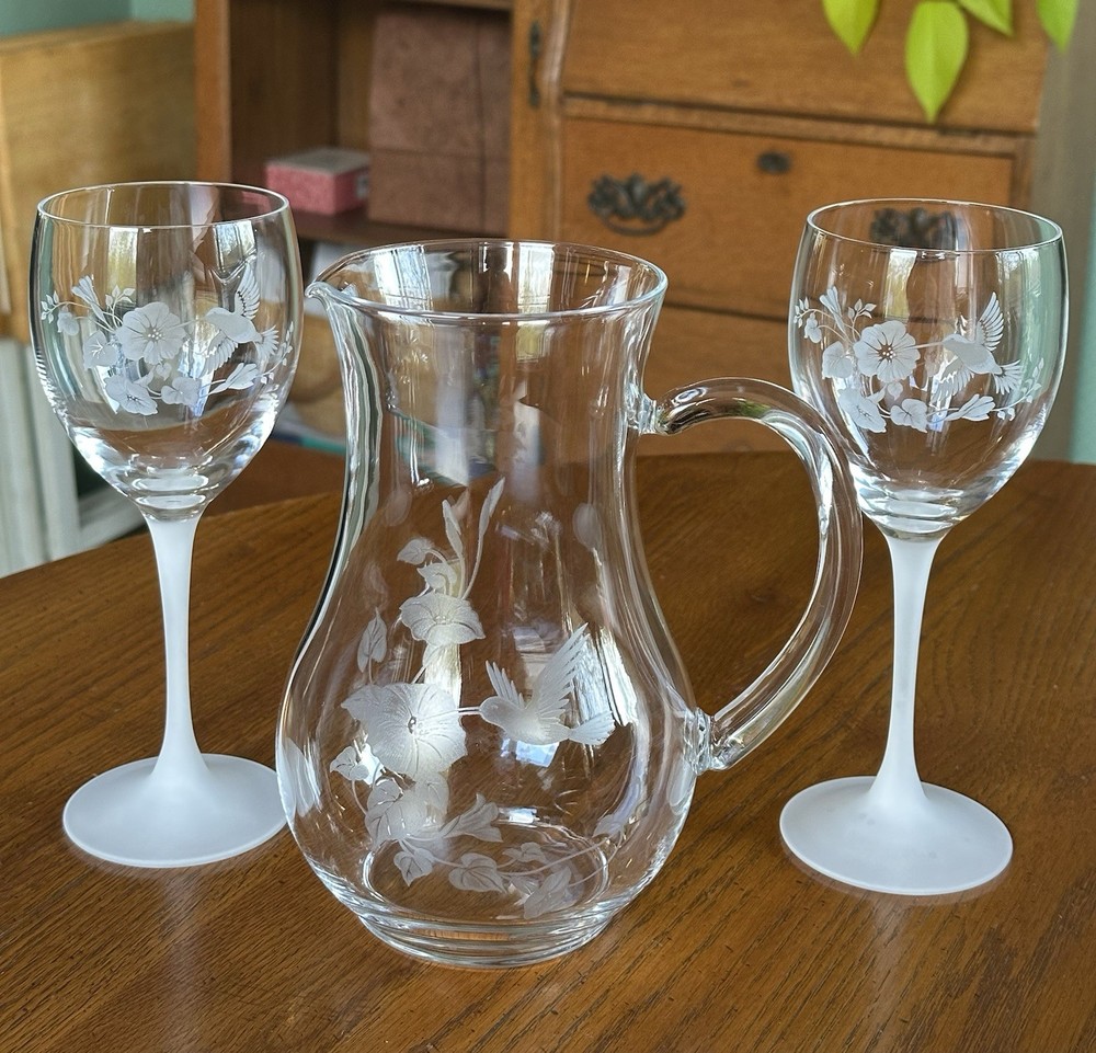 Avon 24% Full Lead Crystal Etched Pitcher & Wine Glass Hummingbird/Floral Set