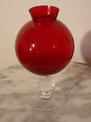 Elegant Depression Morgantown Two Tone Ruby Crystal Golf-Ball Stem Ivy Ball