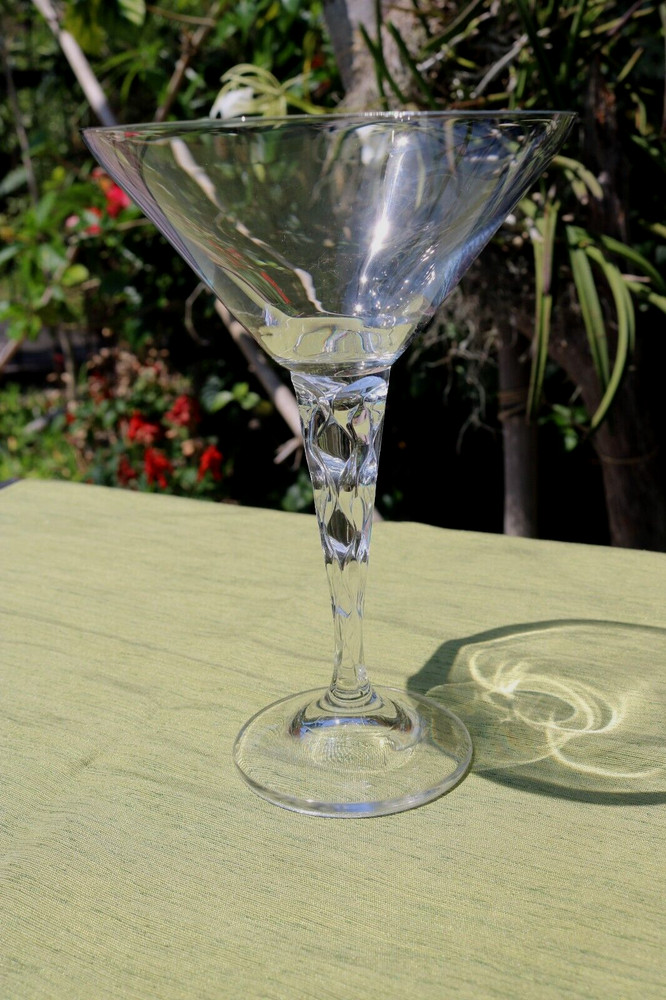 Large Martini Glass Textured Stem 7 5/8 » Tall Clear Crystal