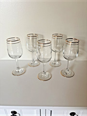 Set of 5 Vintage Double Gold Rimmed Red Wine Glasses Goblets – Estate Sale Find