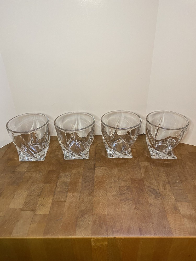 Set of 4 Mikasa Crystal «Motion» Twist Base Double Old Fashioned Glasses 3 3/4″