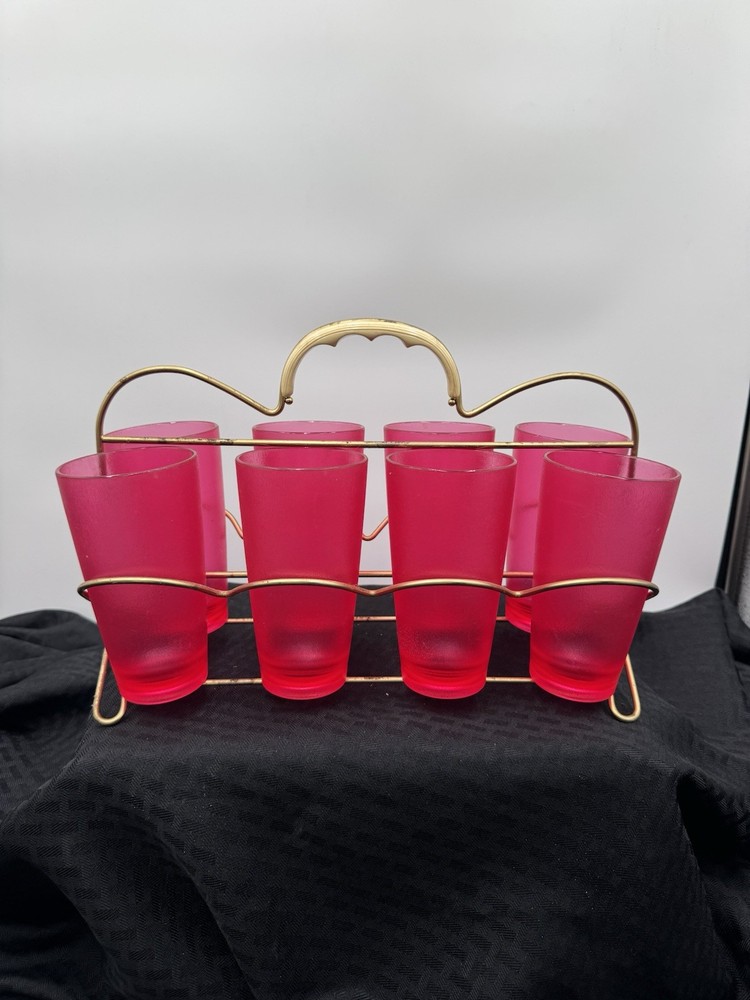 Vintage Drinkwear Caddy With 8 Red Plastic Glasses