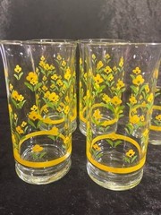 Set of 7 (4Tall/3Short) Libbey Flared Glassware w/Yellow Flowers