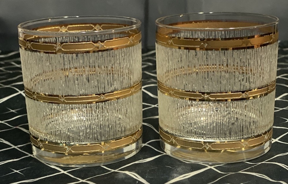 Replacement ￼VTG. COLONY Royal Ornate (Set Of 2 )11oz Rocks Glasses