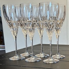 Six Da Vinci «Carrara» pattern crystal water goblets 9 1/2in