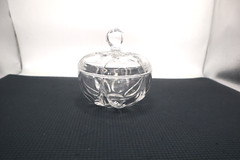 Nice Heavy Crystal Petal/Leaf Design Candy Dish with Lid 5 1/4″ wide x 5 5/8″ t