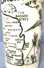 Vintage Hazel Atlas Wisconsin Souvenir Milk Glass Tumbler Retro Graphics 5″ T