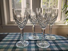 WATERFORD ARAGLIN CRYSTAL SET OF 4 WINE GLASSES 7 1/8” Excellent Used Condition