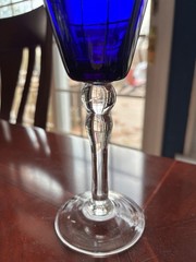 SET OF THREE COBALT BLUE WINE GLASSES OR GOBLETS WITH CLEAR STEMS 8-1/4″ HIGH