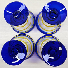 4) Kosta Boda Royal Carribean Martini Glasses Set Yellow Swirl Cobalt Cruise Lot