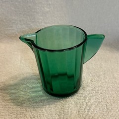 Akro Agate 7 Piece Green Uranium Interior Panel Toy Childs Glass Water Set