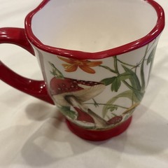 Cracker Barrel Mushroom Floral Gnome Stoneware Coffee Tea Red Mug 11 oz
