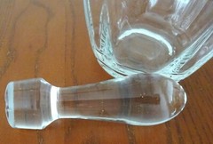 ELEGANT CLEAR WINE DECANTER WITH STOPPER UNKNOWN MAKER-R