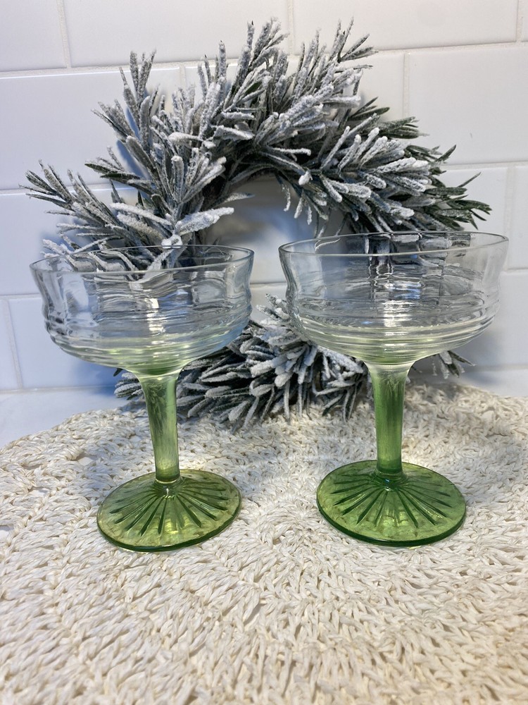 1930s vintage Anchor Hocking circle pattern stemware green stem Set of 2