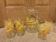Vintage 1970s Libbey Golden Wheat Pitcher with Set of (6) 12 oz Glasses Tumblers