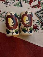 Purinton Pottery Set Of 2 Hand Painted 4 3/4” Apple Tumblers – Excellent
