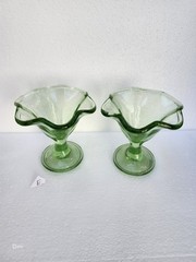 Ice Cream Sundae Dessert Stemmed Tulip Shaped Green Glass Diner Ruffle Lot of 2