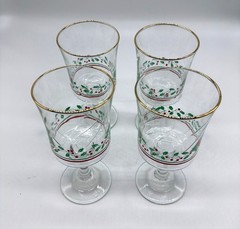 Set Of 4 Libby Vintage Christmas Holly & Berry Water Goblets With Gold Rim
