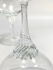 Pretty Twisted Stem Champagne Glasses 5 1/4″ Set of Four