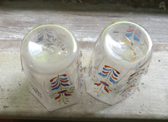 MATCHING PAIR OF 6 SIDED SALVIATI VENETIAN GLASS TUMBLERS ENAMEL DECORATED 1890s