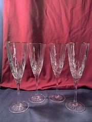 Cristal D’ Arques Cassandra Gold Rimmed Champagne Flutes Set Of 4 Discontinued