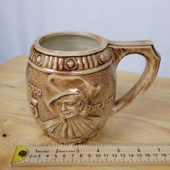 Vintage Ceramic Relief Beer Stein Mug «Good Health» Cavalier Musician Brown 4.5″