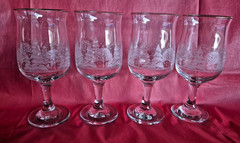 4 VTG Arby’s Libbey Frosted Winter White Pines Wine Tulip Goblets 7″ 12 oz Gold