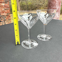 2 Crystal Glasses – Cut Panel Design / Elegant Crystal Glasses Rounded Cut Panel