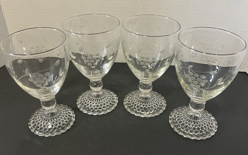 4 Vintage Anchor Hocking Bubble Foot Boopie Water Glasses Etched Grapes 5.5”H