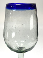 Pretty 16oz Hand Blown Wine Glasses Blue Rimmed and Footed 7 3/4″ Tall