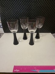 Set of 4 RETRO Vintage Artland Prescott Hand Blown BLACK Stemmed Glasses 9″ 23cm