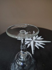 CRYSTAL CLEAR INDUSTRIES CCI50 Etched Sunflower Champagne/Stem Sherbet Glasses