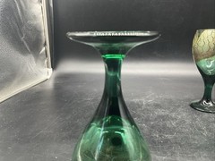 2 Hunter Green Libby Wine Glasses W/ Hand Painted Sea Turtles By Kelly Hunt 7”T