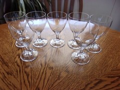 Wine SCHOTT ZWIESEL Neckar Blown Crystal 4 7/8″ 6 Oz Capacity – Set of 7