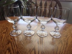 Wine 7 Oz Claudia Ball Stem Water Blown 5 3/4″ – Set of 4