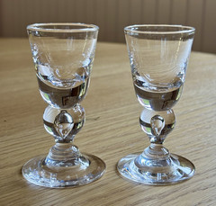 2 Steuben 7877 3.75″ Teardrop Baluster Cordial Shot Glasses George Thompson 1940
