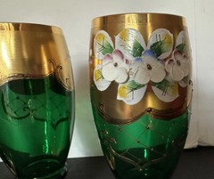 Vtg Bohemian Emerald Green 24k Gold Pained Flowers Water Pitcher & Glass Set