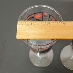 Vtg Pair King & Queen of Hearts Footed Pilsner Glasses Barware Las Vegas Poker