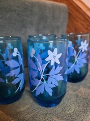 Vintage MCM Libbey Awesome Blue Daisy Juice Glasses 4” H Great Used Condition