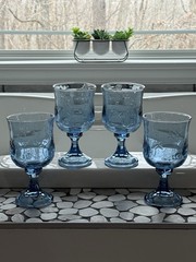 4 Anchor Hocking 16oz Savannah Blue Glass Water Goblets, Embossed Rose Design