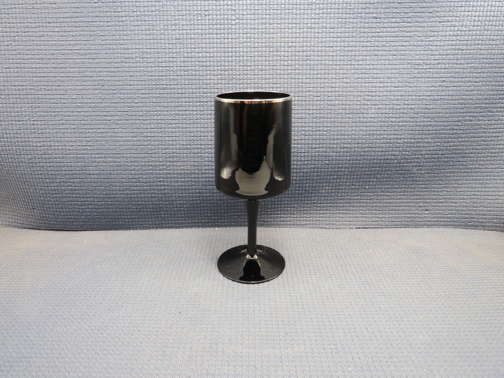 Lenox Crystal Venture Black Platinum Trim Wine Goblet 6 1/4″ x 2 1/2″