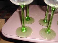 Vintage Luminarc France Emerald Green Stem Etched Wine Glasses Set of 5 – 1970’s