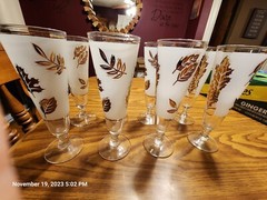 Set of 8 Vintage Libbey Frosted Glass Gold Leaves Pilsner Glasses 8 1/2″