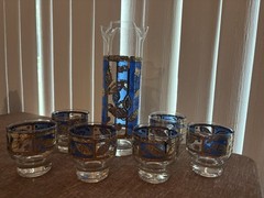 Vintage 7 pc Culver mid-century blue and 22-karat gold leaf Tumbler set