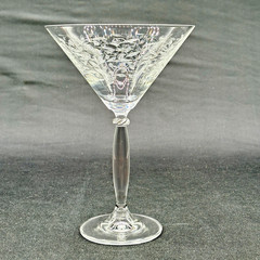 Pier 1 Eliza Crystal Martini Glass – Etched Leaves 6 7/8″ H Retired Excellent