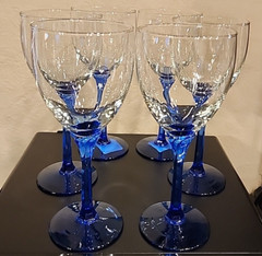 LIBBEY DOMAINE BLUE PETAL FACETED STEM 10oz WATER GOBLETS 8″ SET OF 6~EUC